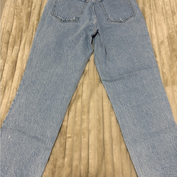 Abercrombie & Fitch Light Wash Denim 90s straight ultra high rise jeans - Picture 4 of 7